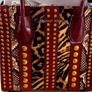 Michael Kors mercer purse. New with tags